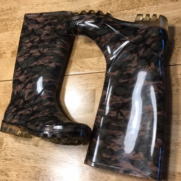 Coach Shoes - Coach camo rain boots